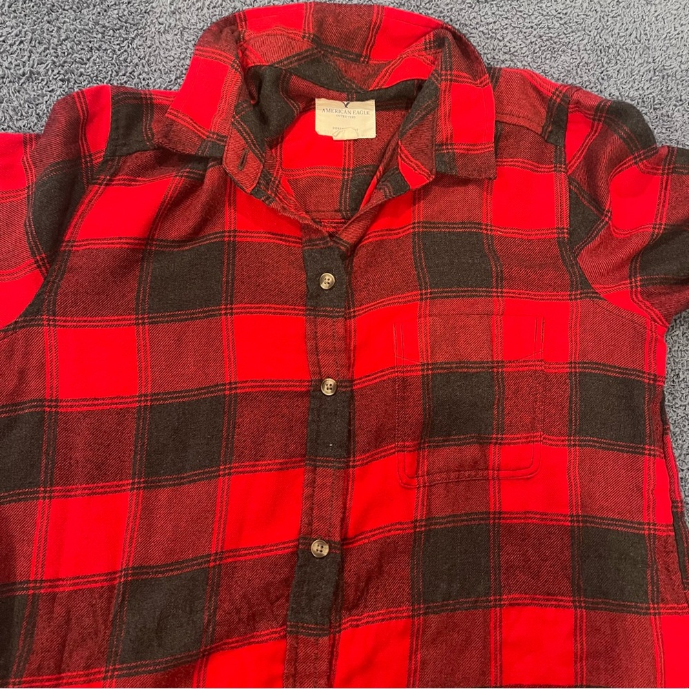 American Eagle Womens Flannel Shirt Boyfriend Fit Plaid Red Black Size M